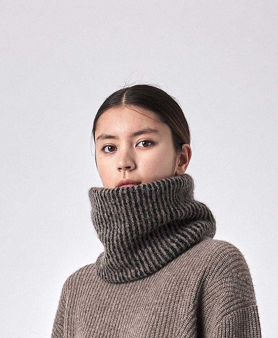 Damen 7115 by Szeki M Tzen, H Te & Schals | Schlauchschal Loop Schal "Alpaca Striped Ring Scarf" - Dark Stripes