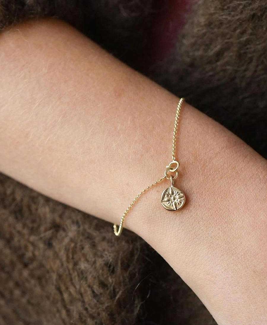 Damen Wild Fawn Bracelet & Armringe | Bracelet Gold "A Little Lion Reversible Charm"